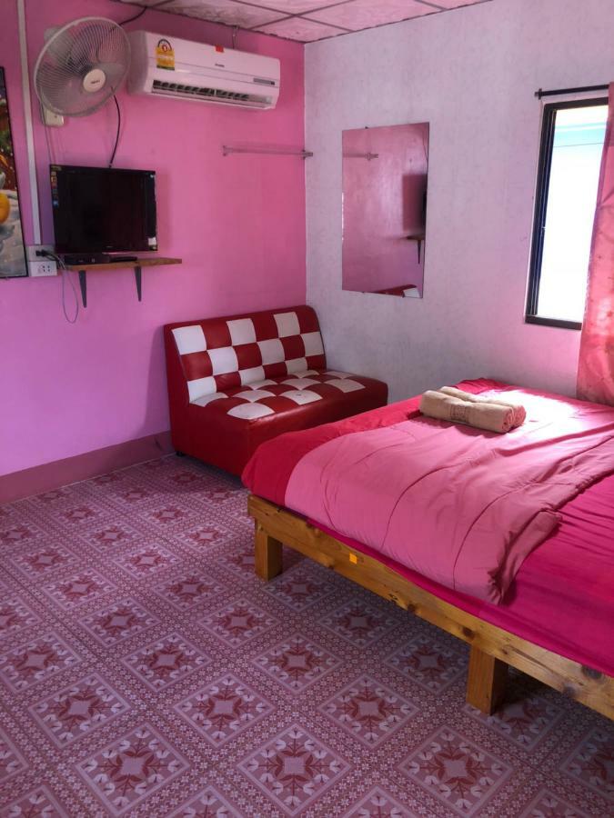 Apartmán Poopreaw Koh Larn Exteriér fotografie