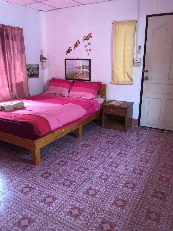 Apartmán Poopreaw Koh Larn Exteriér fotografie