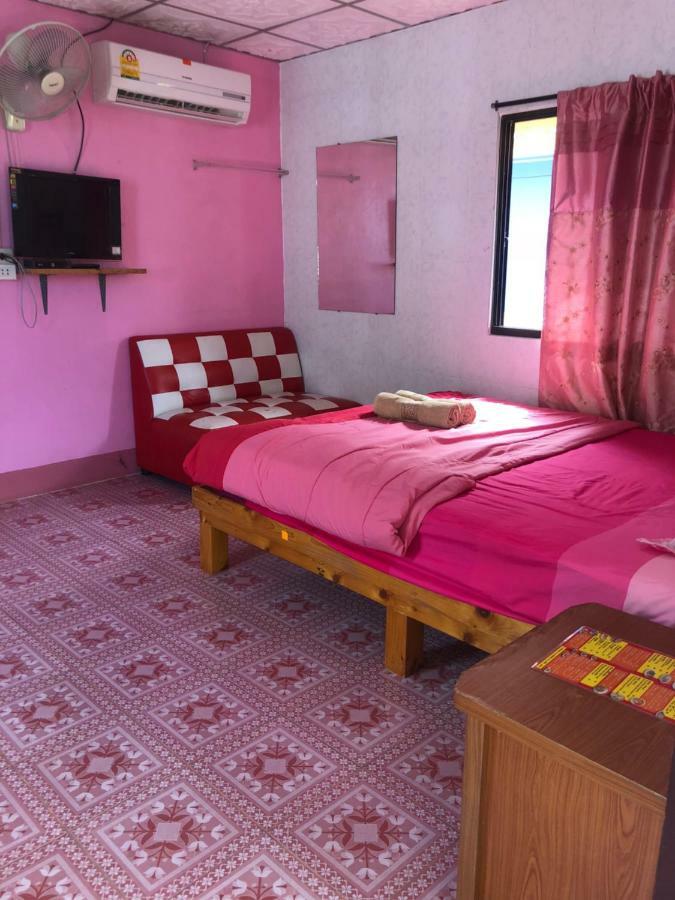 Apartmán Poopreaw Koh Larn Exteriér fotografie
